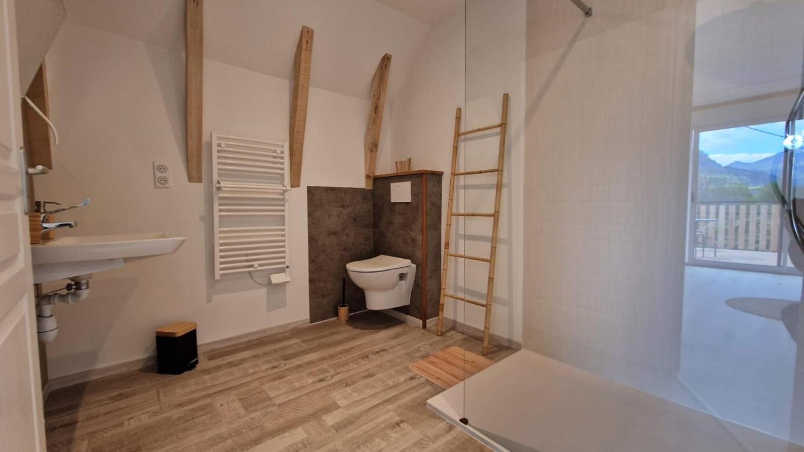 La Puy Mary Bed & Breakfast Le Falgoux Exterior foto